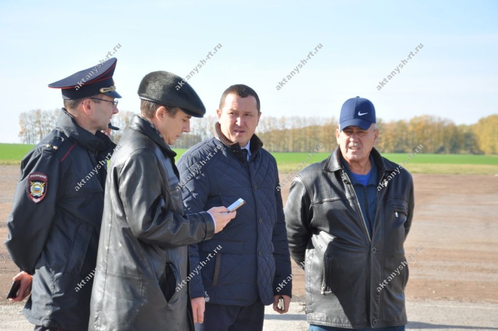 Бүген Актанышта  полиция, МЧС,  ашыгыч ярдәм хезмәтләрен "аякка бастытырлык" хәлләр булды (+ФОТОЛАР)