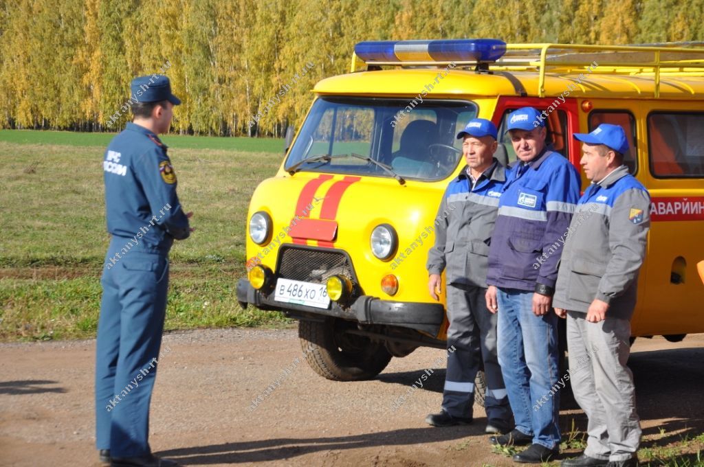 Бүген Актанышта  полиция, МЧС,  ашыгыч ярдәм хезмәтләрен "аякка бастытырлык" хәлләр булды (+ФОТОЛАР)