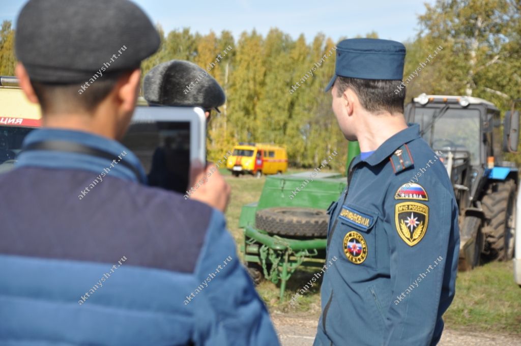 Бүген Актанышта  полиция, МЧС,  ашыгыч ярдәм хезмәтләрен "аякка бастытырлык" хәлләр булды (+ФОТОЛАР)