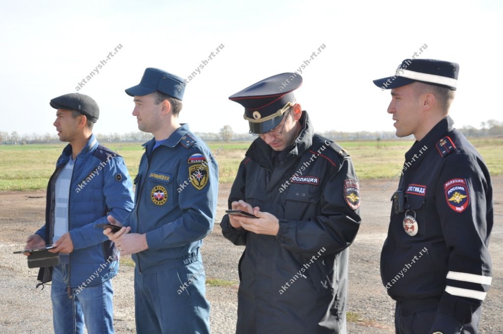 Бүген Актанышта  полиция, МЧС,  ашыгыч ярдәм хезмәтләрен "аякка бастытырлык" хәлләр булды (+ФОТОЛАР)