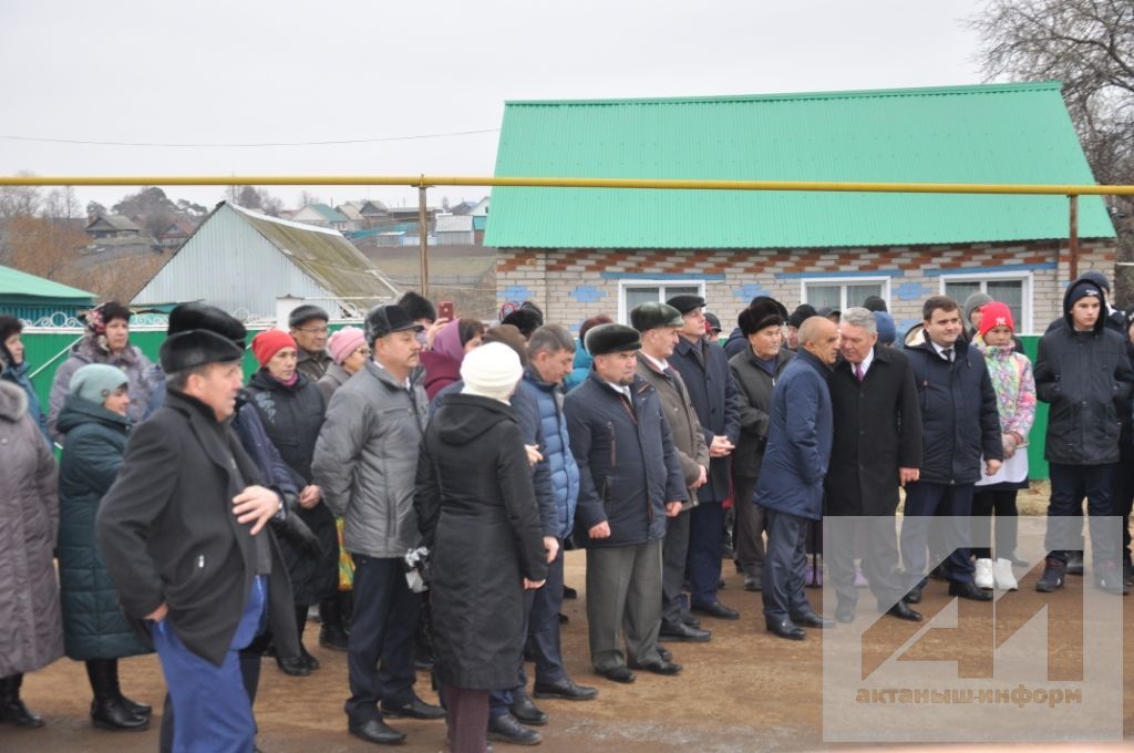 РЕСПУБЛИКА ПРОГРАММАСЫ КЫСАЛАРЫНДА: Актаныш районында тагын бер җәмәгать үзәге файдалануга тапшырылды (+ФОТОЛАР)