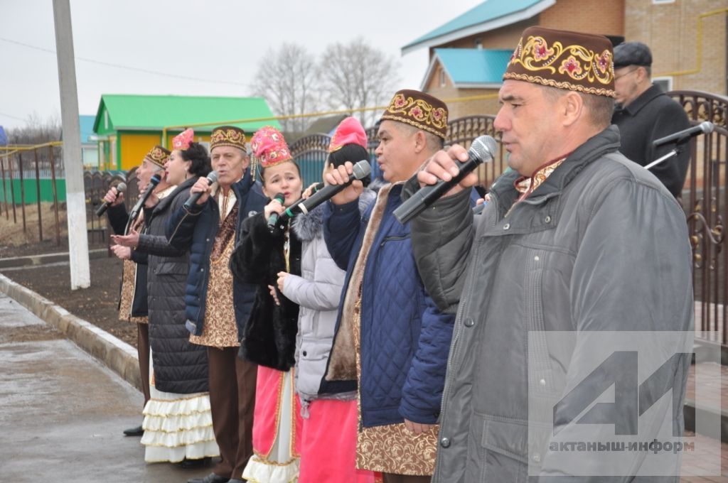 РЕСПУБЛИКА ПРОГРАММАСЫ КЫСАЛАРЫНДА: Актаныш районында тагын бер җәмәгать үзәге файдалануга тапшырылды (+ФОТОЛАР)