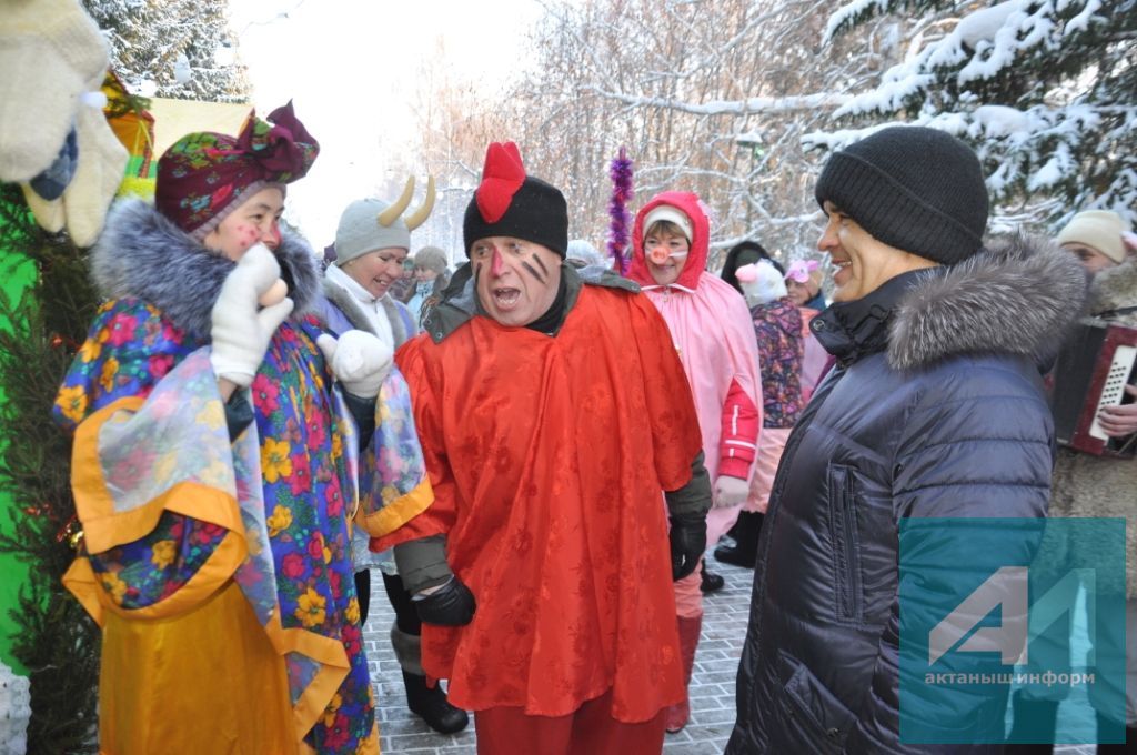 ЭКСКЛЮЗИВ: Актанышта бик үзенчәлекле, шаккаттыргыч ярминкә үтте (ФОТОМИЗГЕЛЛӘР)