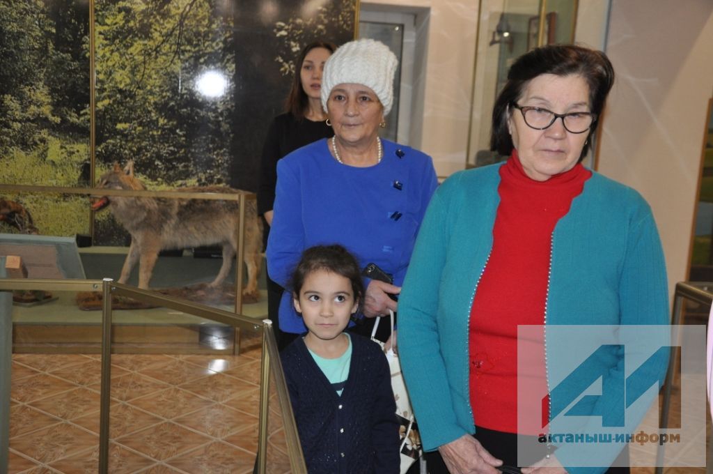 УНКӨНЛЕК КЫСАЛАРЫНДА: Актанышта инвалид балалар өчен үзенчәлекле бәйрәм оештырылды (+ФОТОЛАР)