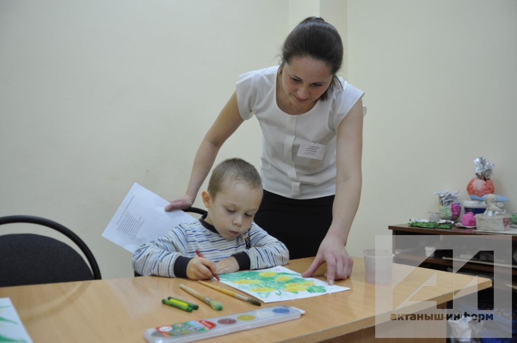 УНКӨНЛЕК КЫСАЛАРЫНДА: Актанышта инвалид балалар өчен үзенчәлекле бәйрәм оештырылды (+ФОТОЛАР)