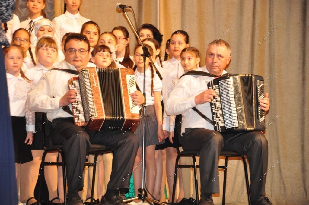 Балалар сәнгать мәктәбе райондашларыбызга зур концерт тәкъдим итте (+ФОТООТЧЁТ)