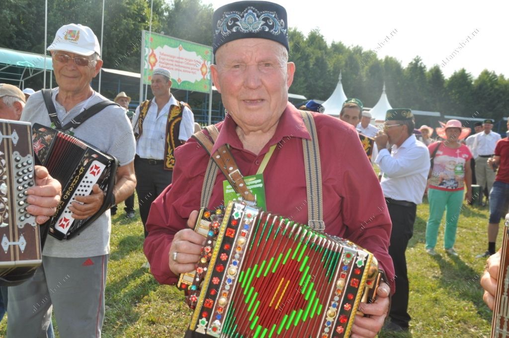 ҖИТЕЗ ХӘБӘР: Актанышта  Бөтенроссия гармун бәйрәме башланып китте (+БЕЗНЕҢ ФОТОРЕПОРТАЖ)