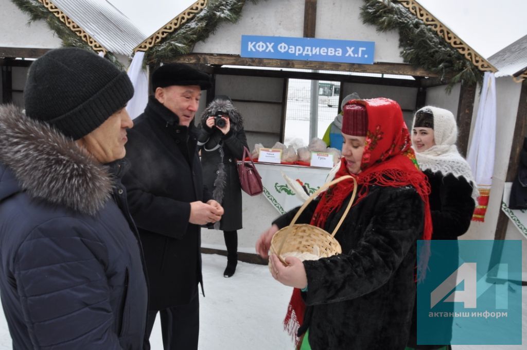 КҮРМИ КАЛМАГЫЗ: Актаныш Марат Әхмәтовны ничек каршы алды? (БЕЗНЕҢ ФОТОМИЗГЕЛЛӘР)