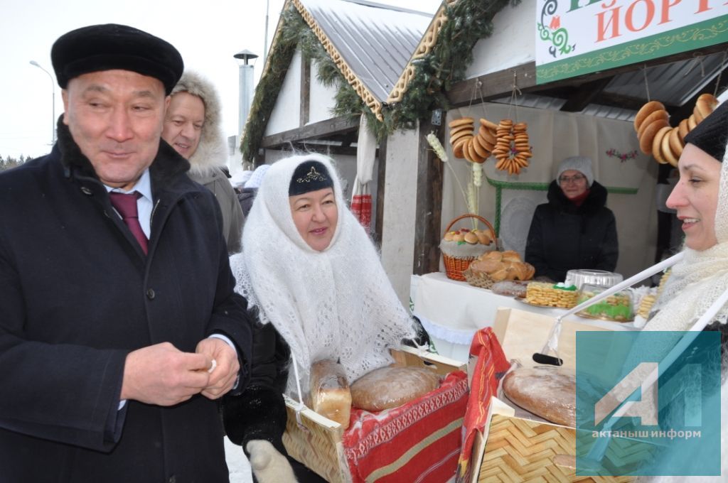 КҮРМИ КАЛМАГЫЗ: Актаныш Марат Әхмәтовны ничек каршы алды? (БЕЗНЕҢ ФОТОМИЗГЕЛЛӘР)