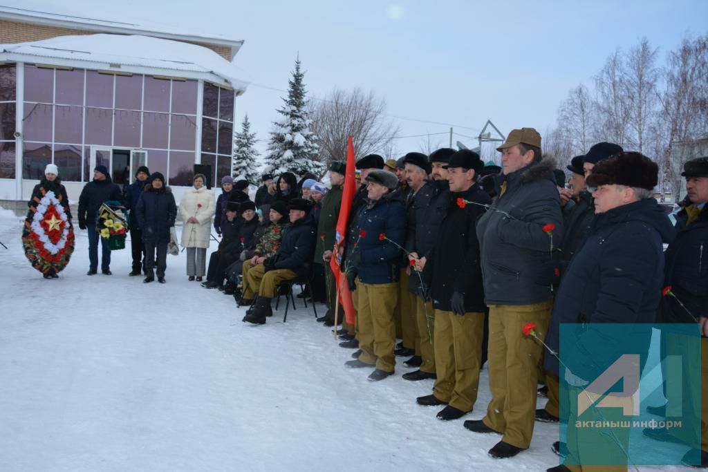 30 ЕЛЛЫК ХӘТЕР: Актаныш районы Әфган җирендә батырларча һәлак булган егетләрне искә алды (+ БЕЗНЕҢ ФОТОМИЗГЕЛЛӘР)