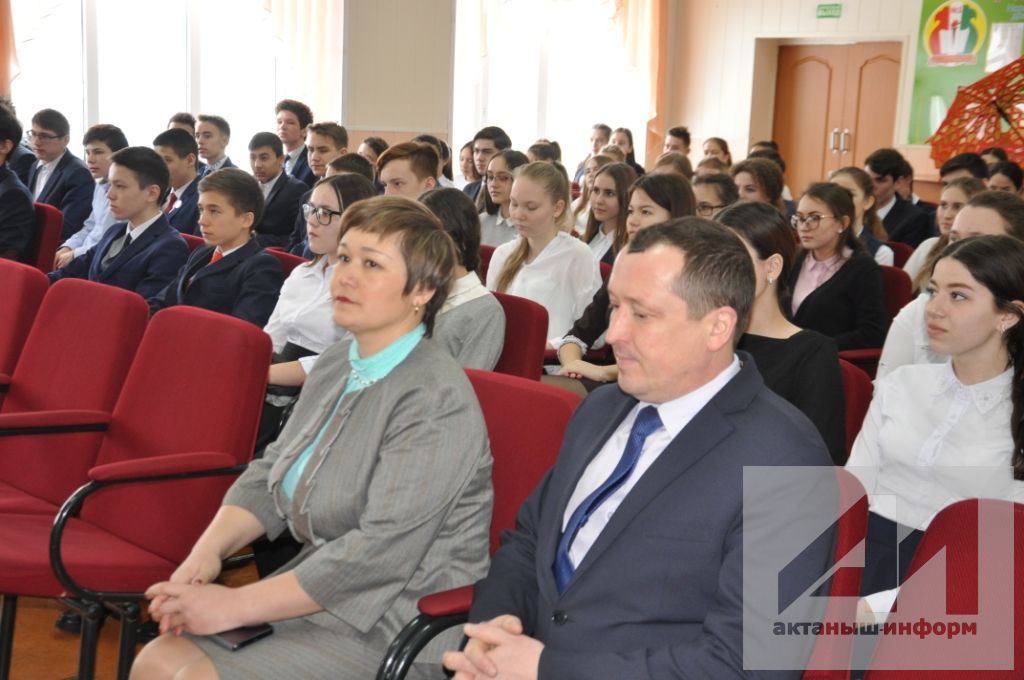 НИ ХӘЛЕҢ БАР, АКТАНЫШ?:  Район үзәгендә дә терлек асрауның матур үрнәкләре җитәрлек (+БЕЗНЕҢ ҖИТЕЗ ФОТОРЕПОРТАЖ)