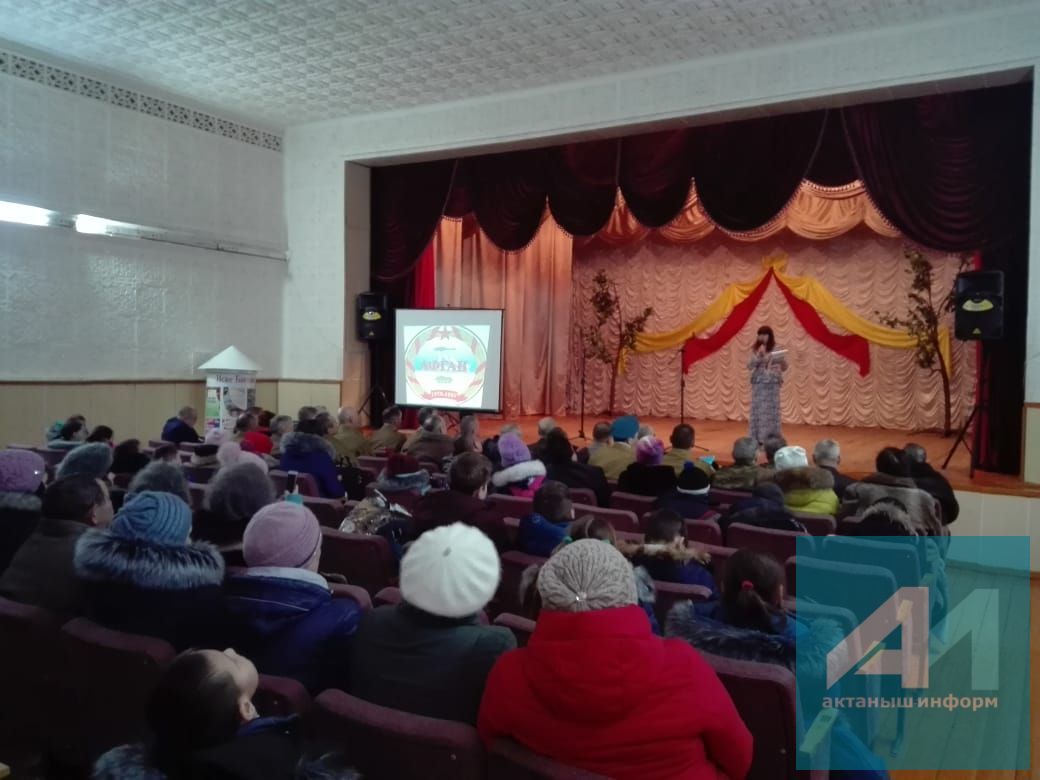 ЯЗМЫШНЫҢ БЕР СЫНАВЫ: Райондашыбыз Тәнзилә Газизованың китабы әфганчыларга тәкъдир ителде (+ЧАРАДАН БЕЗНЕҢ ФОТОРЕПОРТАЖ)