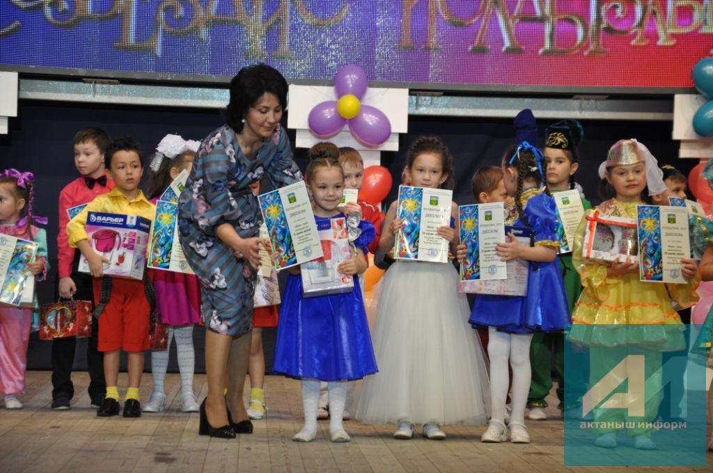 ФОТОМИЗГЕЛЛӘР: Актанышта балалар бакчалары арасында “Йолдызлык- 2019” фестиваленең җиңүчеләре билгеләнде