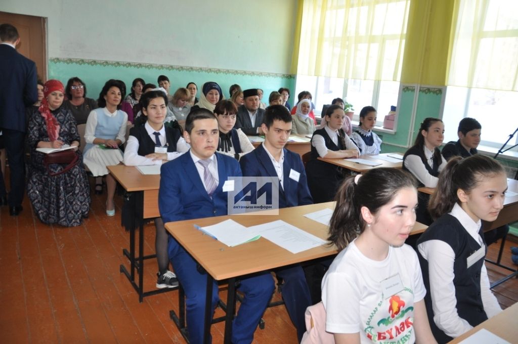 ИСТӘЛЕКЛЕ ВАКЫЙГА: Яңа Әлем мәктәбендә узган семинарда Россия һәм Татарстан мөселман хатын-кызлары берләшмәсе рәисе Наилә Җиһаншина катнашты (+ ФОТОЛАР)