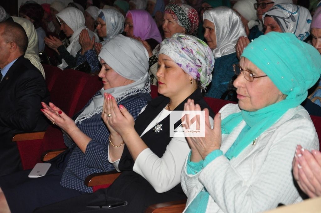 ТАРИХИ МИЗГЕЛ:  Татарстандагы мөслимәләр берлегенең тәүге корылтае Актанышта үтте (+ФОТОЛАР)