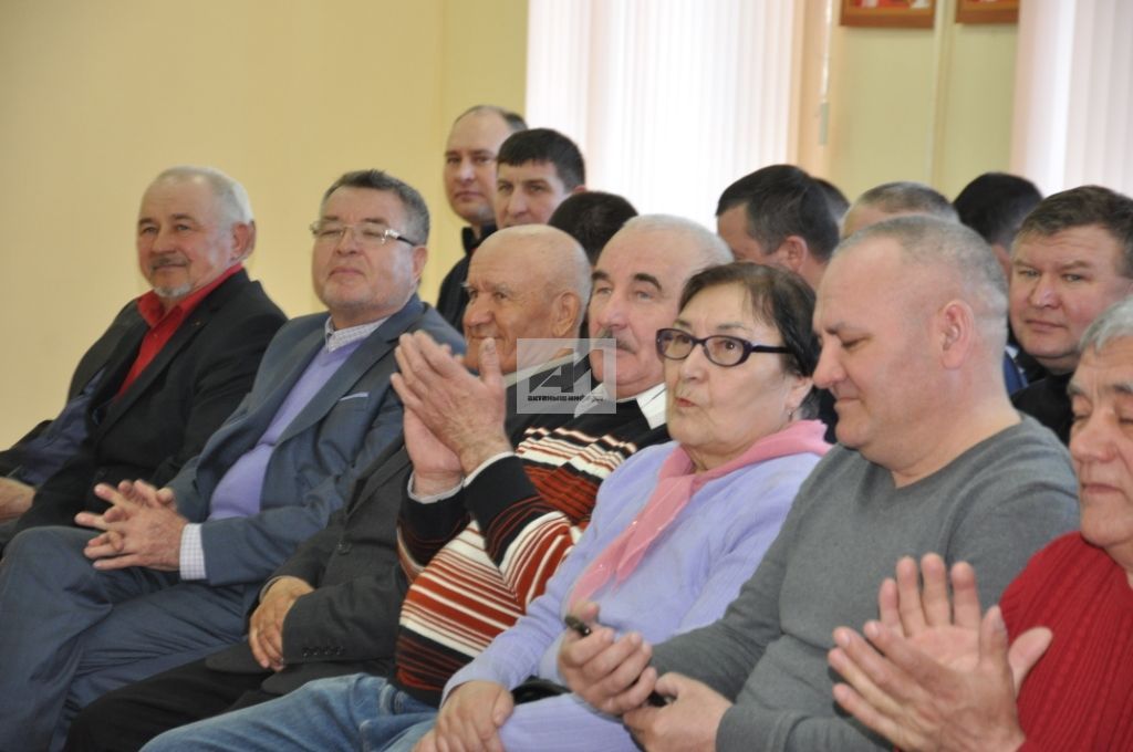 БӘЙРӘМ УҢАЕННАН: Актанышта эчке эшләр бүлеге ветераннарын хөрмәтләделәр (+БЕЗНЕҢ ФОТОРЕПОРТАЖ)