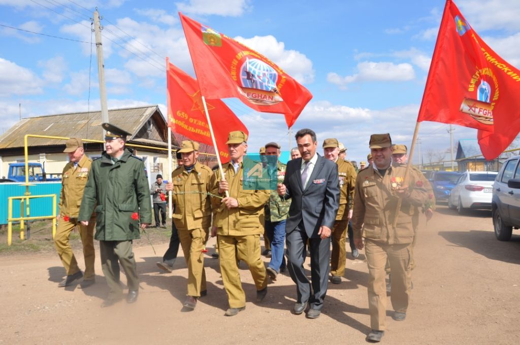 ӘФГАНСТАН - ЙӨРӘК ЯРАМ: Актаныш тагын бер әфганчы улының исемен мәңгеләштерде (+ФОТОЛАР)