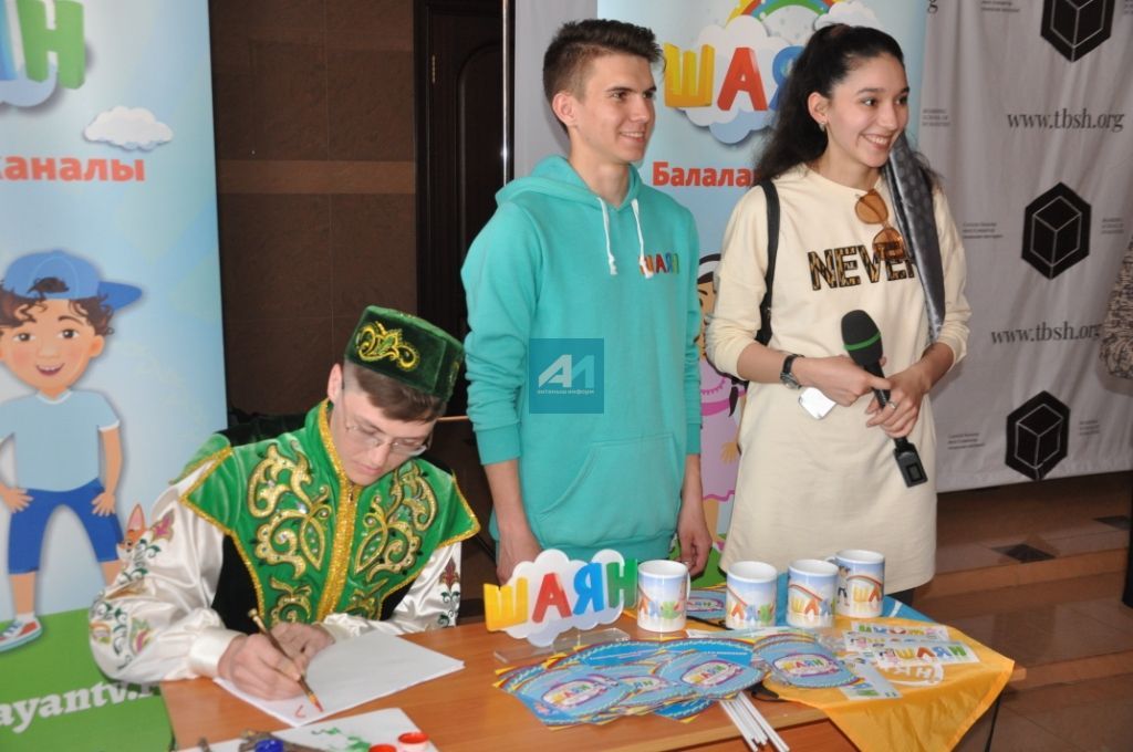 УҢЫШКА ЮЛ: Актанышта  сәләтле балалар өчен гуманитар гимназия-интернат  алдынгылары хөрмәтләнде (+БЕЗНЕҢ ФОТОРЕПОРТАЖ)