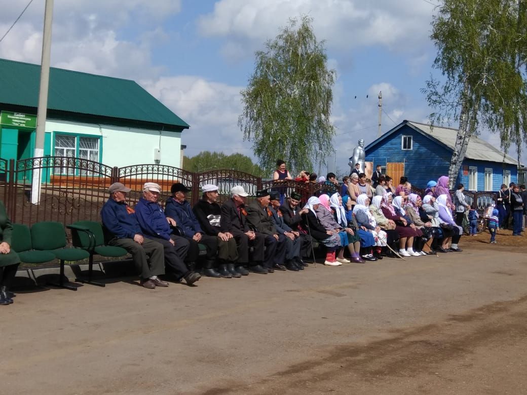 ТАКТАЛАЧЫК УРАМНАРЫННАН “ҮЛЕМСЕЗ ПОЛК” ҮТТЕ: Ватан өчен  вафат булган авылдашлар, гүя, туган җирләренә  кабат кайтты (+ ФОТОЛАР)