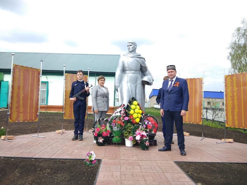 ТАКТАЛАЧЫК УРАМНАРЫННАН “ҮЛЕМСЕЗ ПОЛК” ҮТТЕ: Ватан өчен  вафат булган авылдашлар, гүя, туган җирләренә  кабат кайтты (+ ФОТОЛАР)