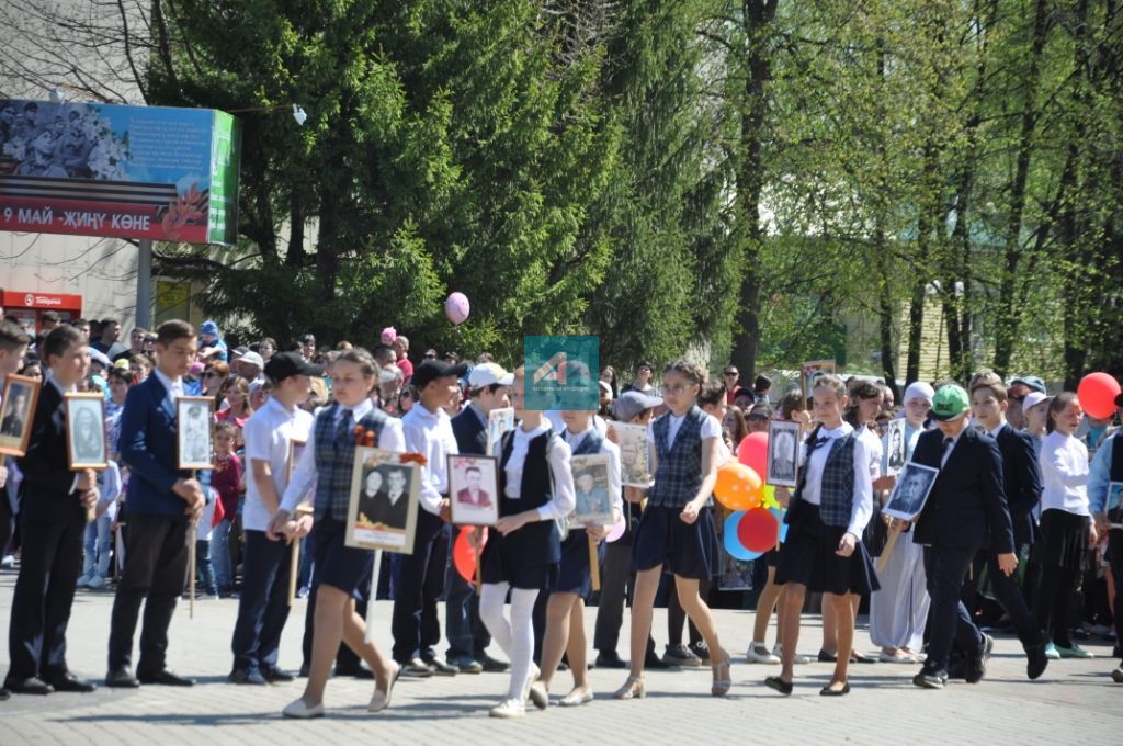 9 МАЙ - ҖИҢҮ БӘЙРӘМЕ: Актаныш районы 74 нче җиңү язын каршы алды (БЕЗНЕҢ ФОТОРЕПОРТАЖ)