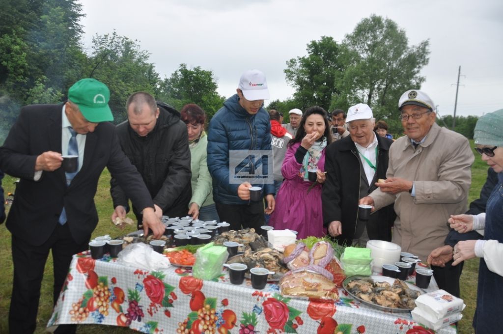 АКТАНЫШ КУНАКЛАР КАБУЛ ИТӘ: Регионнардан килгән дәрәҗәле кунаклар  Агыйдел елгасы буйлап сәяхәт кылды (+БЕЗНЕҢ ФОТОРЕПОРТАЖ)