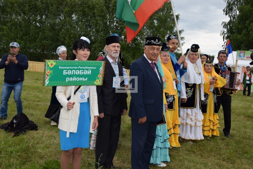 АКТАНЫШТА - ЫК БУЕ САБАНТУЕ: Бәйрәм кунаклары мәйданга су юлы аша килде (+ФОТОМИЗГЕЛЛӘР)