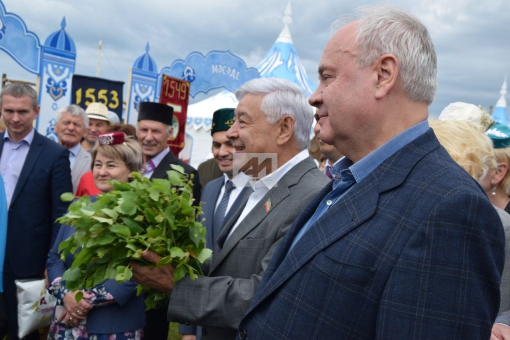 АКТАНЫШТА - ЫК БУЕ САБАНТУЕ: Бәйрәм кунаклары мәйданга су юлы аша килде (+ФОТОМИЗГЕЛЛӘР)