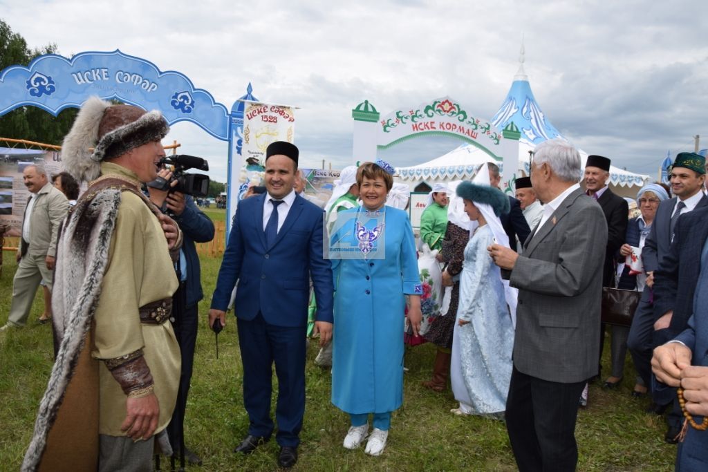 АКТАНЫШТА - ЫК БУЕ САБАНТУЕ: Бәйрәм кунаклары мәйданга су юлы аша килде (+ФОТОМИЗГЕЛЛӘР)