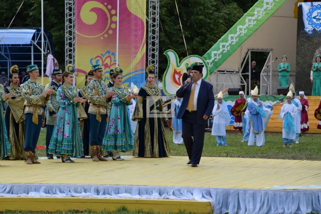 САБАНТУЙ МИЗГЕЛЛӘРЕ: Ак калада олы җыен  (БЕЗНЕҢ ФОТОРЕПОРТАЖ)