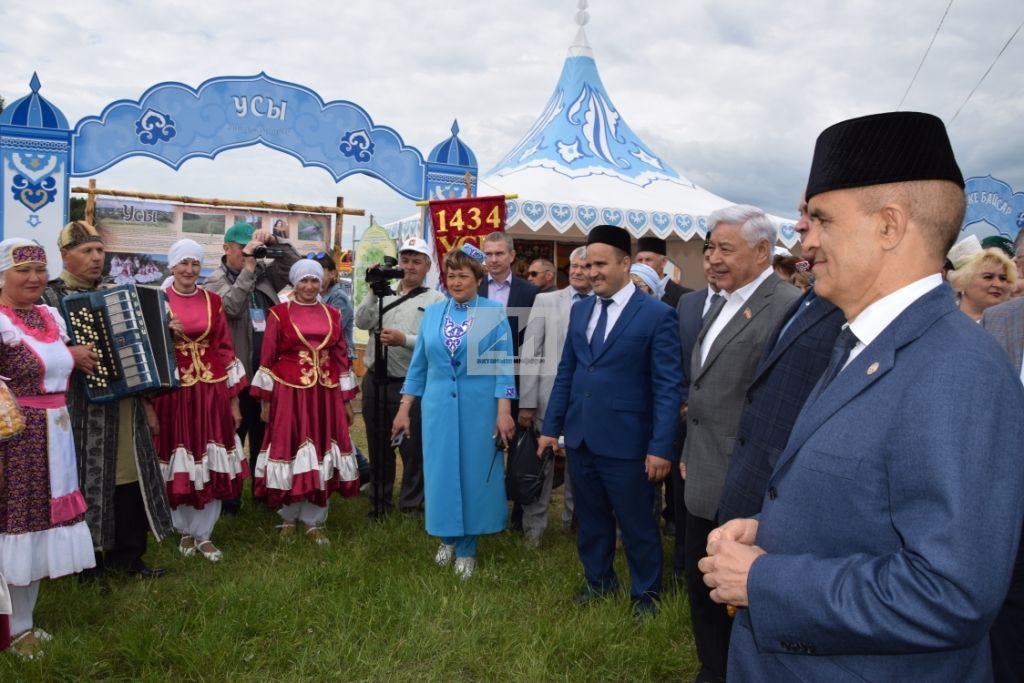 АКТАНЫШТА - ЫК БУЕ САБАНТУЕ: Бәйрәм кунаклары мәйданга су юлы аша килде (+ФОТОМИЗГЕЛЛӘР)