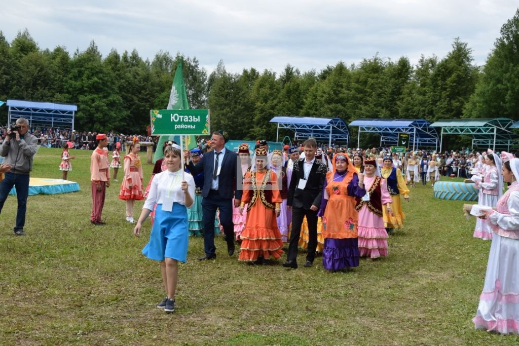 САБАНТУЙ МИЗГЕЛЛӘРЕ: Ак калада олы җыен  (БЕЗНЕҢ ФОТОРЕПОРТАЖ)