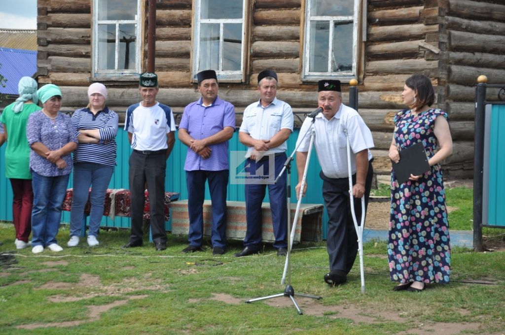 ХӘТЕР БУЛЫП КАЙТА ӘФГАНЧЫЛАР: Актаныш районында тагын биш әфганчы-интернационалистның исеме мәңгеләштерелде (+ЧАРАДАН ТУЛЫ ФОТОРЕПОРТАЖ)