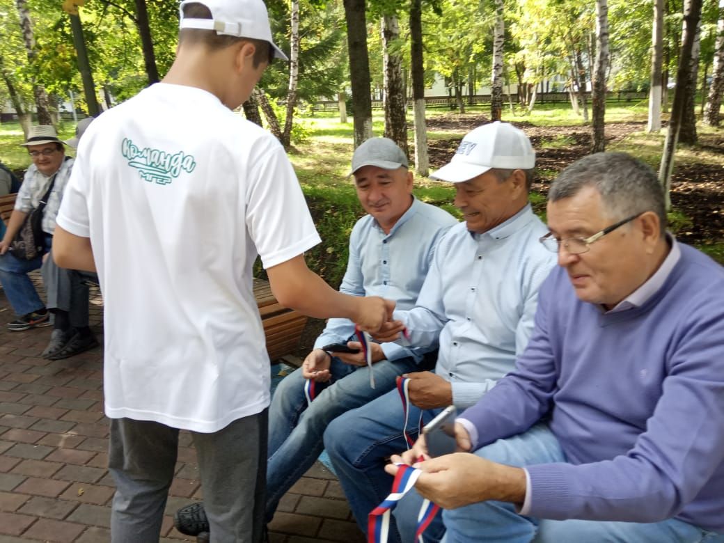 БӘЙРӘМ БҮГЕН: Актанышның  яшь гвардиячеләре  "Россия Дәүләт флагы" акциясенә кушылды (+ФОТОЛАР)