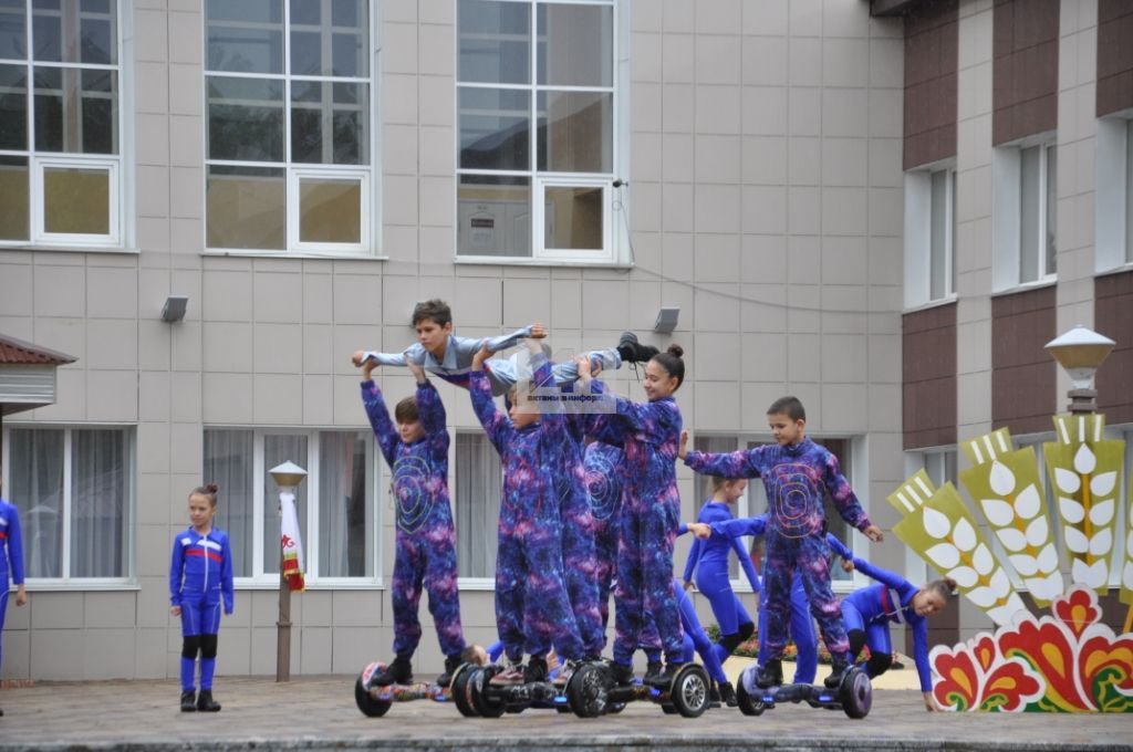 ТАРИХИ МИЗГЕЛ: Актаныш районы WorldSkills флагын  ”Кызыл олау” белән бер көнне каршы алды  (+ФОТОЛАР)