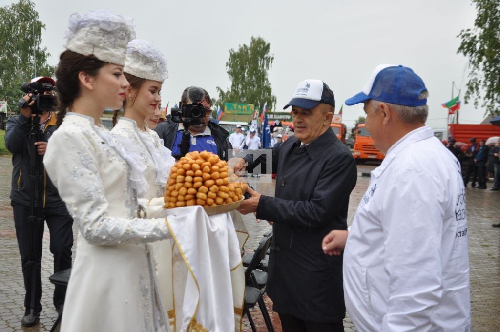 ТАРИХИ МИЗГЕЛ: Актаныш районы WorldSkills флагын  ”Кызыл олау” белән бер көнне каршы алды  (+ФОТОЛАР)