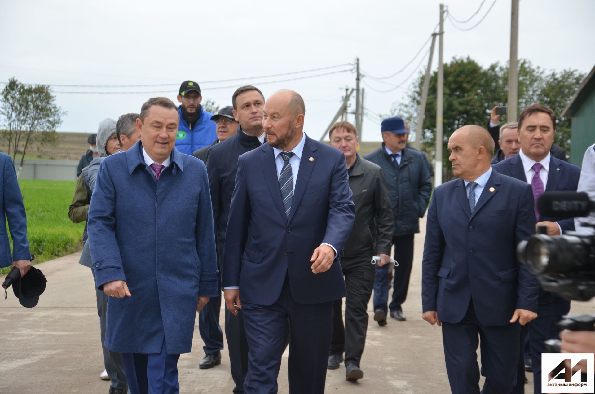 “Әнәк” агрофирмасының  Иске Айман бүлекчәсендә 15 мең тонна сыйдырышлы элеватор кулланышка тапшырылды.