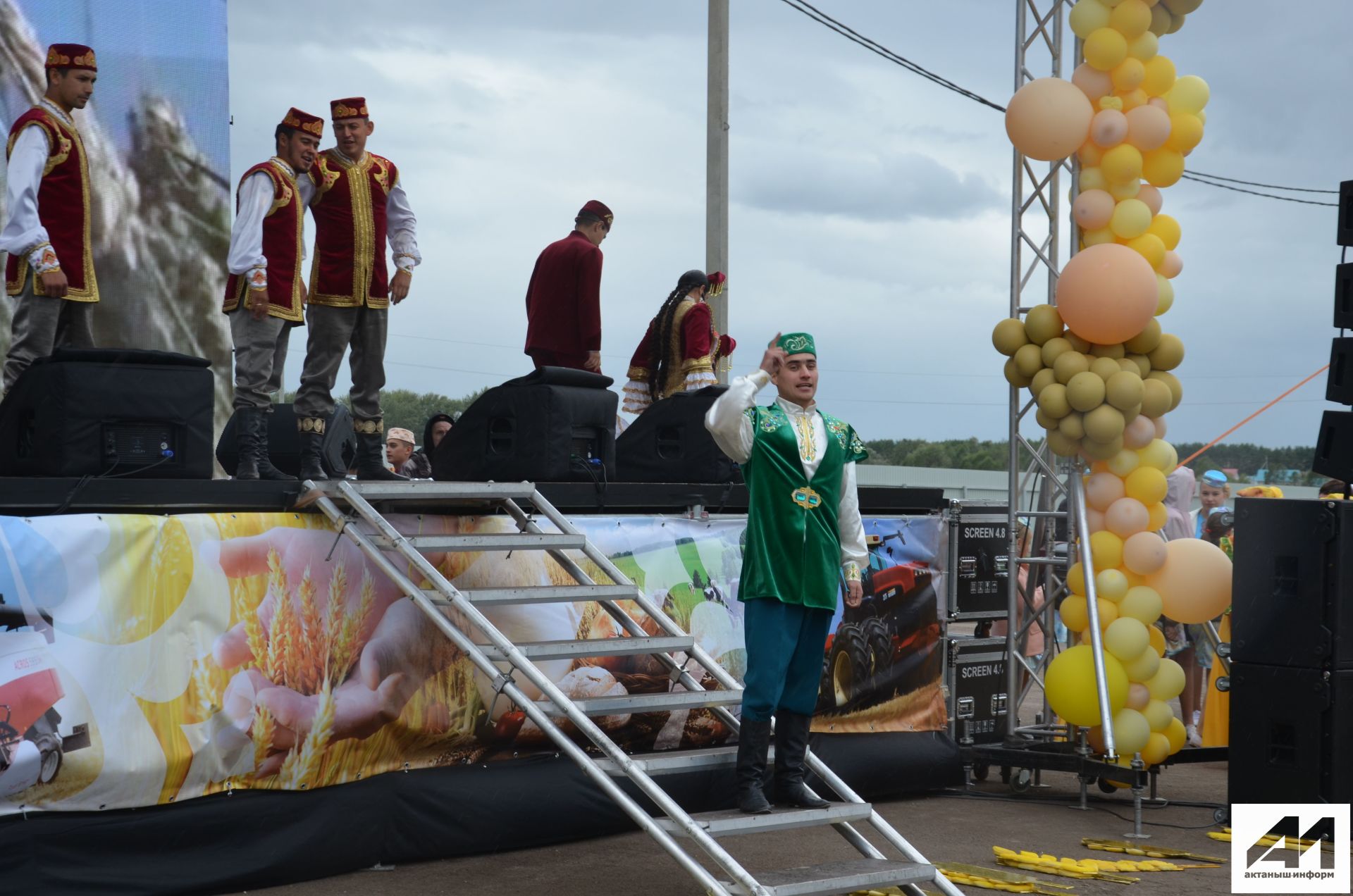 “Әнәк” агрофирмасының  Иске Айман бүлекчәсендә 15 мең тонна сыйдырышлы элеватор кулланышка тапшырылды.