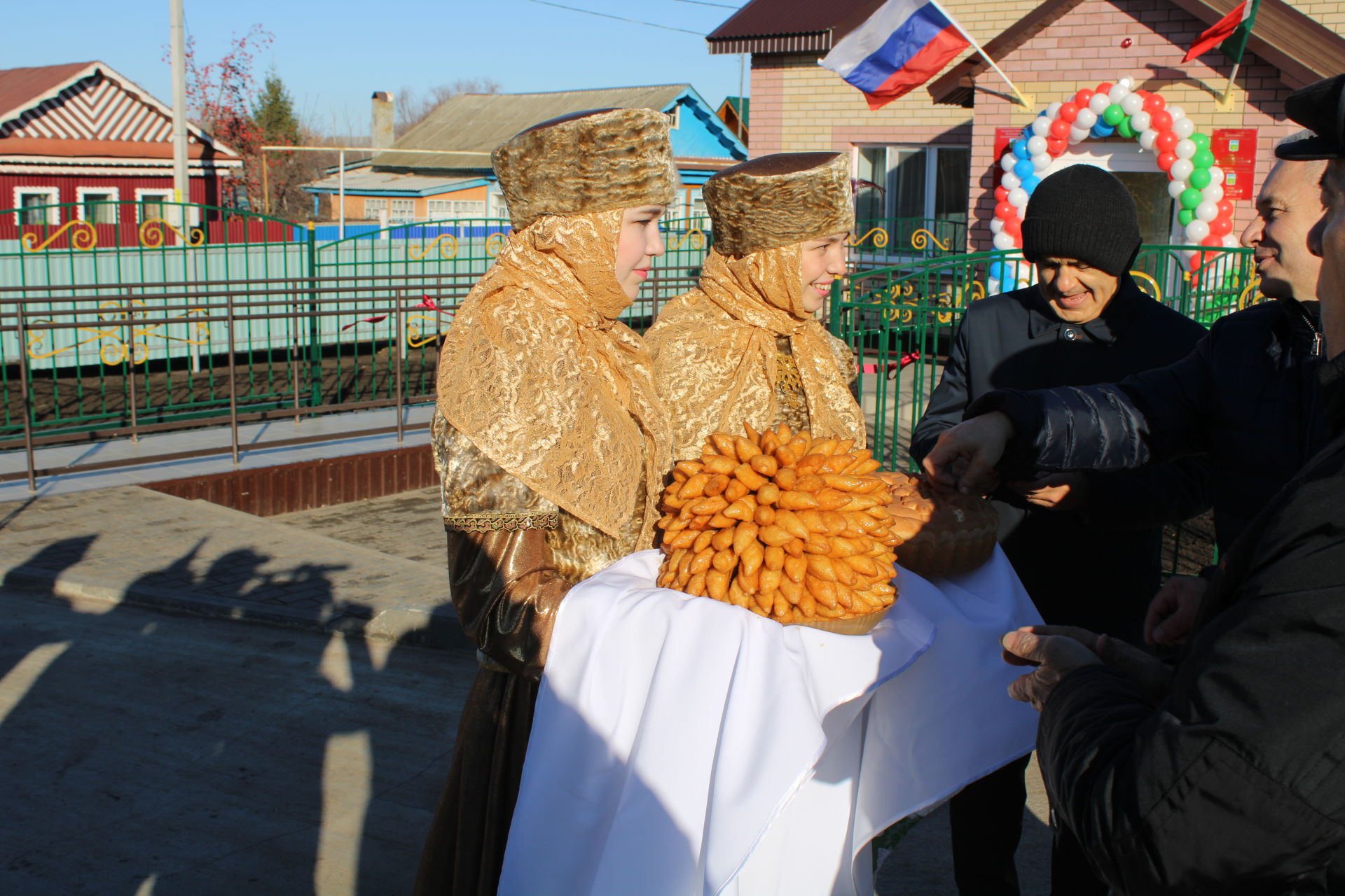 Бүген Пучыда өй туе:  Тантаналы төстә авыл җирлеге Башкарма комитетының яңа бинасы ачылды(фотолар)