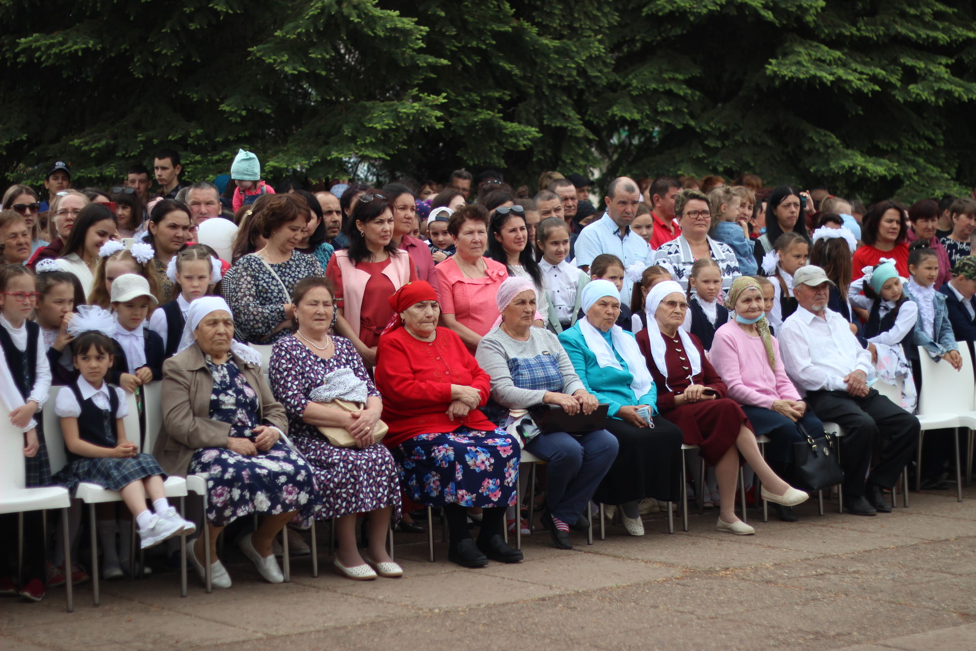 Бүген Актанышның икенче санлы урта  мәктәбендә соңгы звонок бәйрәме үткәрелде