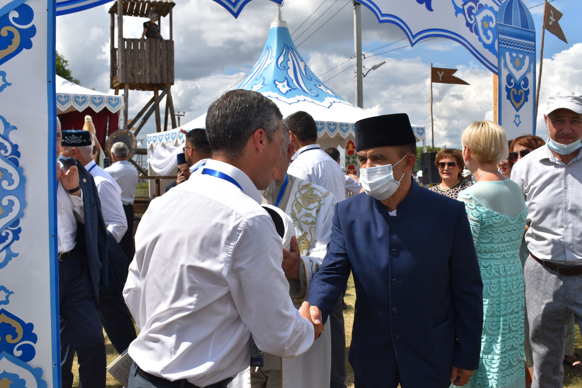 АКТАНЫШЛЫЛАР БӨТЕНРОССИЯ САБАН ТУЕНДА (фотолар)