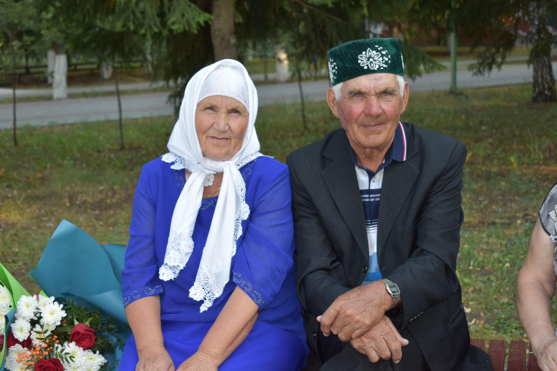 ПАР БАЛДАКЛАР АЛАР- ВӘГЪДӘЛӘШКӘН ПАРЛАР: Бүген Актанышта үрнәк парларны хөрмәтләделәр (фотолар)