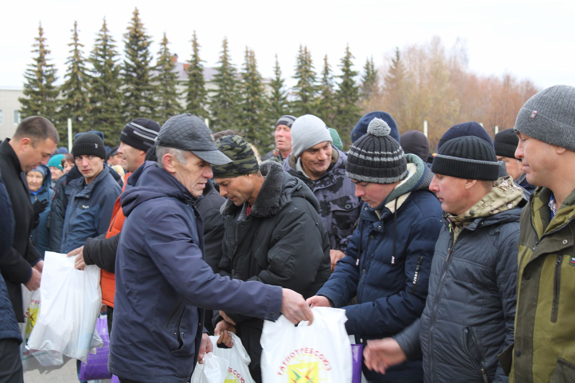 Бүген Актаныш районыннан 33 ир-егет хәрби хәрәкәткә мобилизацияләнде