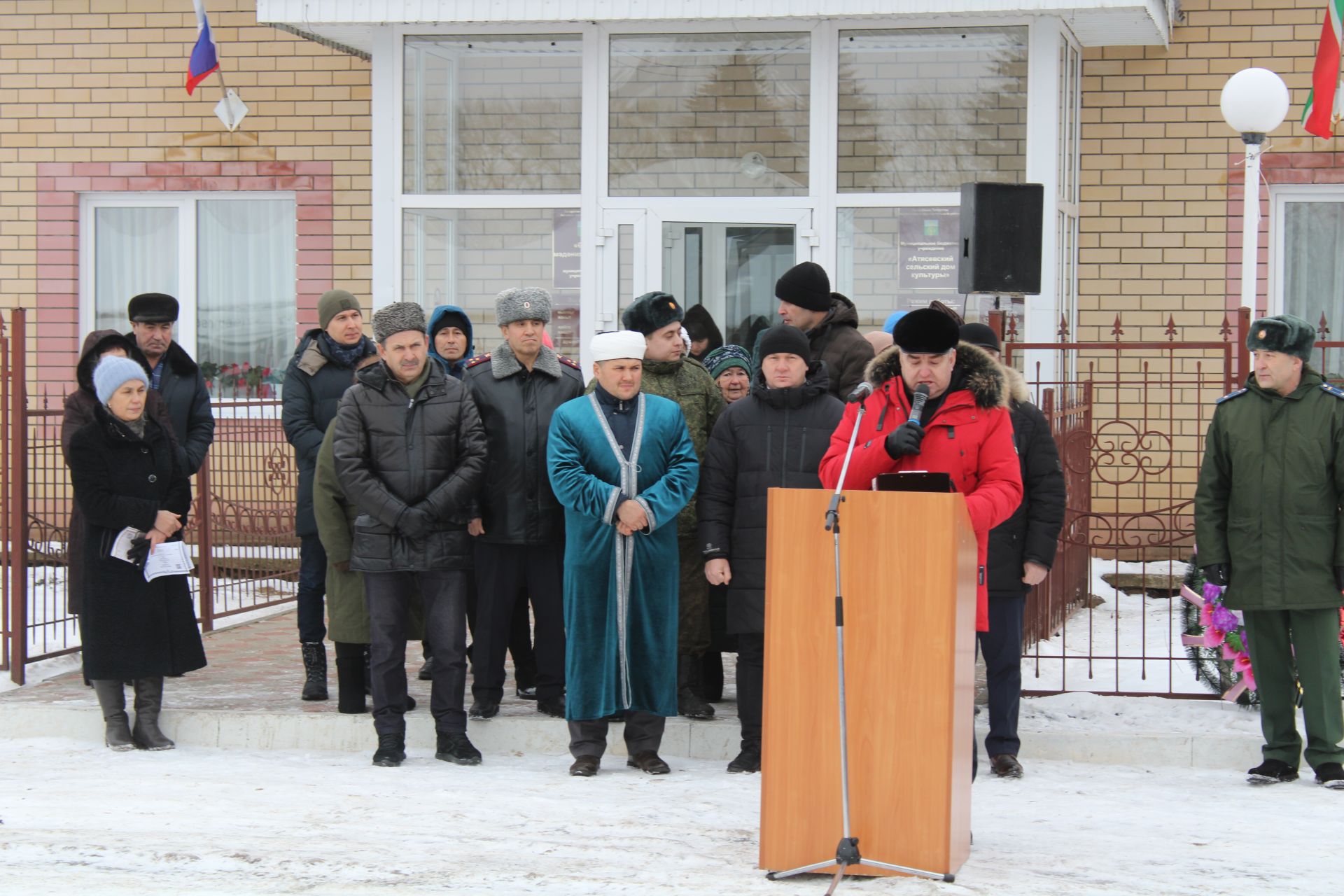 Хәрби операциядә башын салган якташыбыз Илсур Хәкимов: Күреп тор, гыйнвар аенда кайтып җитәчәкмен, мин бит «везучий» кеше (фото һәм видео)