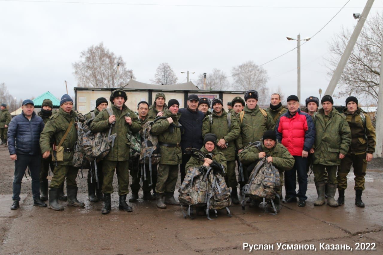 Актаныш районы башлыгы Ленар Зарипов Казанга хәрби хәрәкәткә мобилизацияләнгән райондашларыбыз янына барды