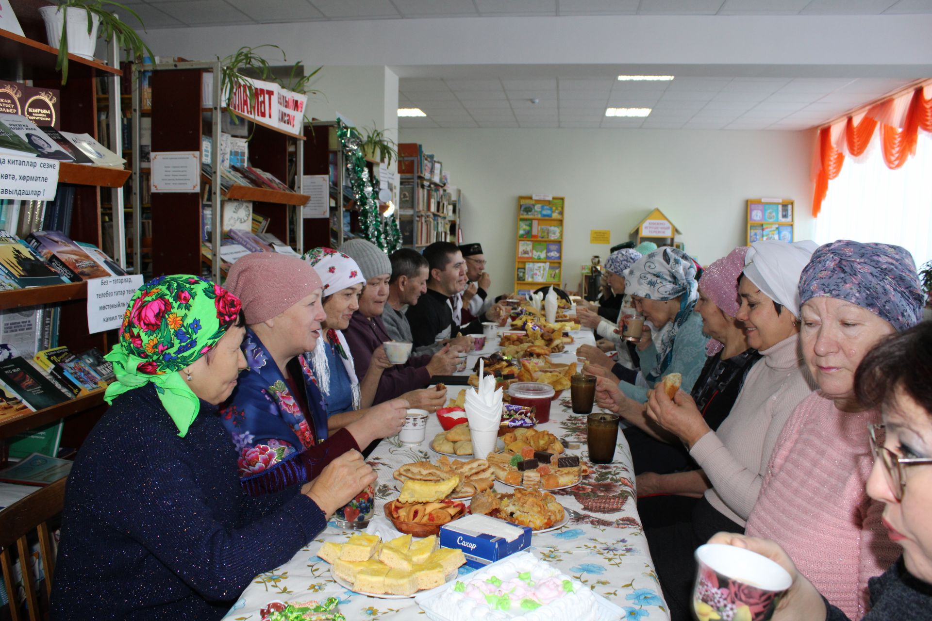 Сәламәтлекләре чикле булса да башкаларны кайгырталар: Иске Сәфәрдә яшәүчеләр мобилизацияләнгәннәргә ярдәм итә