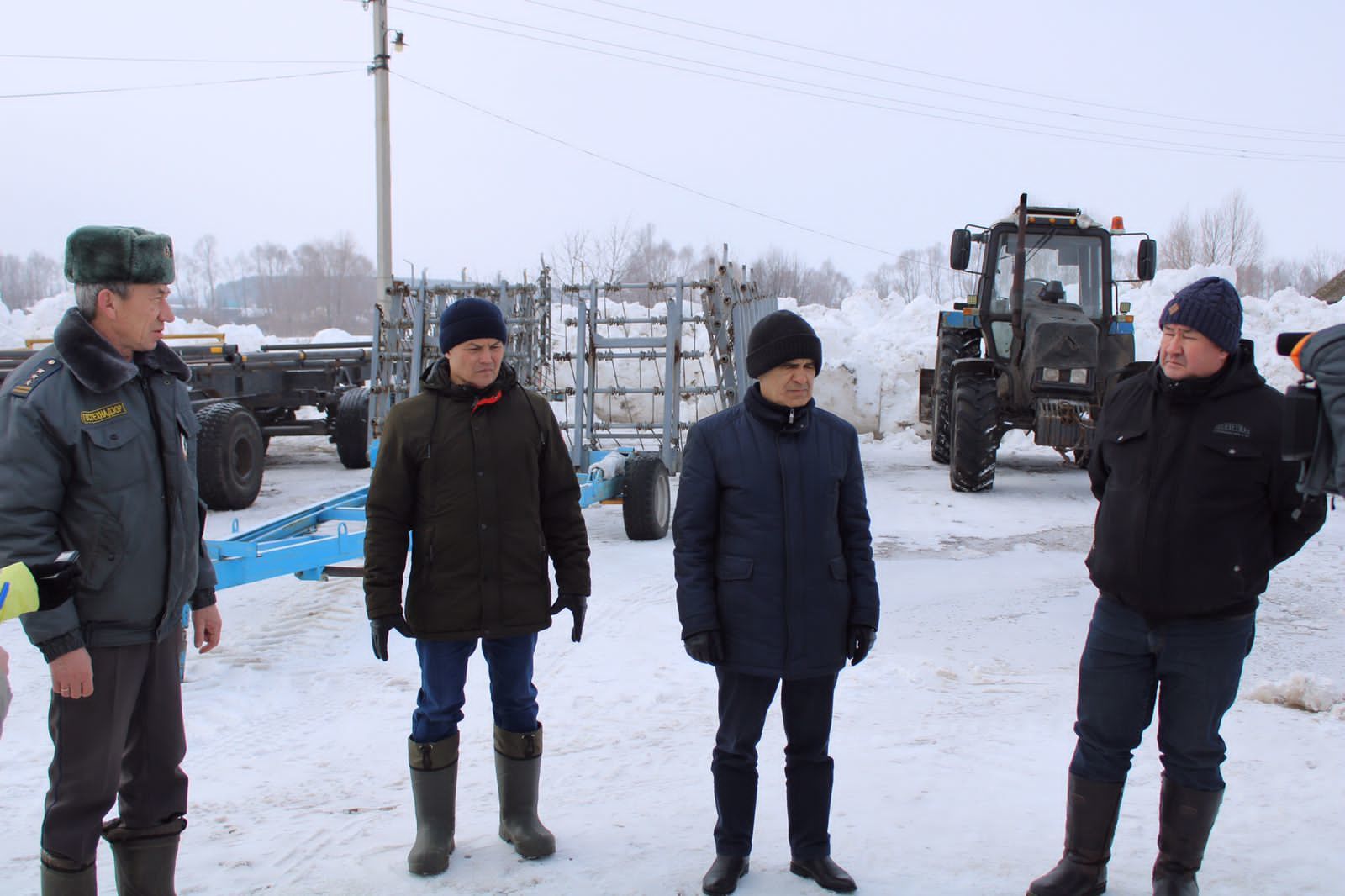 Бүген "Наратлы"да авыл хуҗалыгы семинары узды (фоторепортаж)