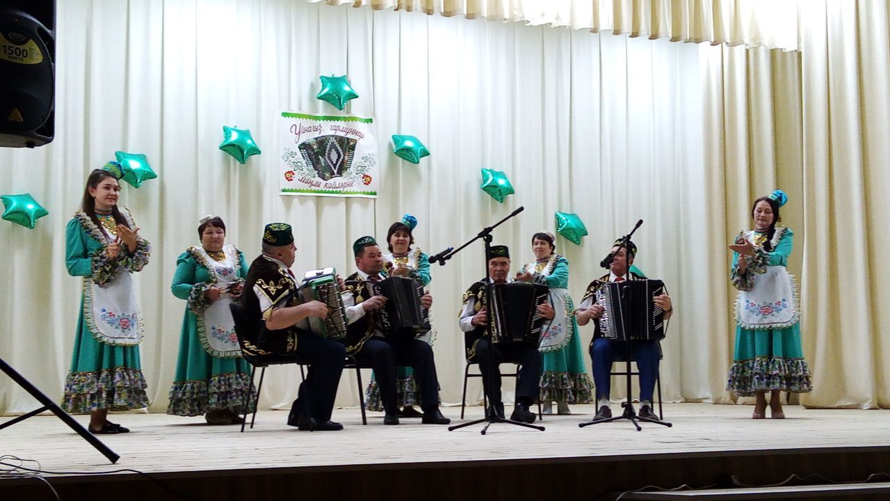 ЯЛ КИЧЕНДӘ: Богадыда “Уйнагыз гармуннар моңлы көйләрне!" бәйрәме узды