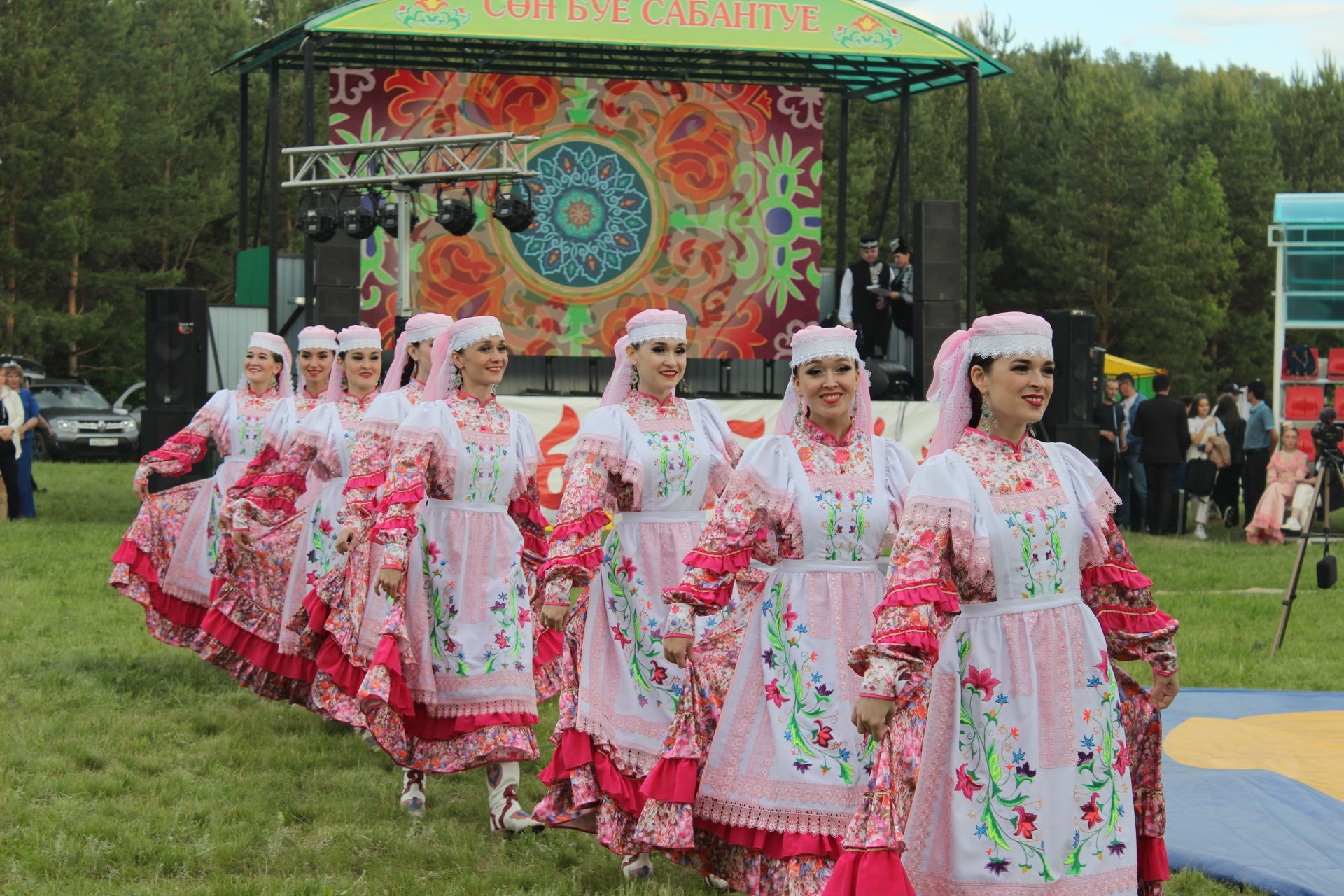 Бүген Агыйделләргә җиткән Сөн буенда милли бәйрәмебез гөрләде