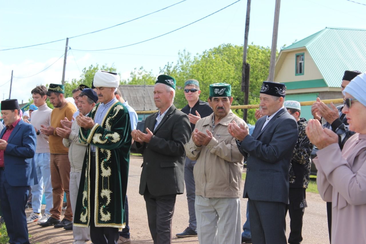 Бүген Чуракай авылында "Шәмсун" мәчете каршында мәдрәсә ачылды